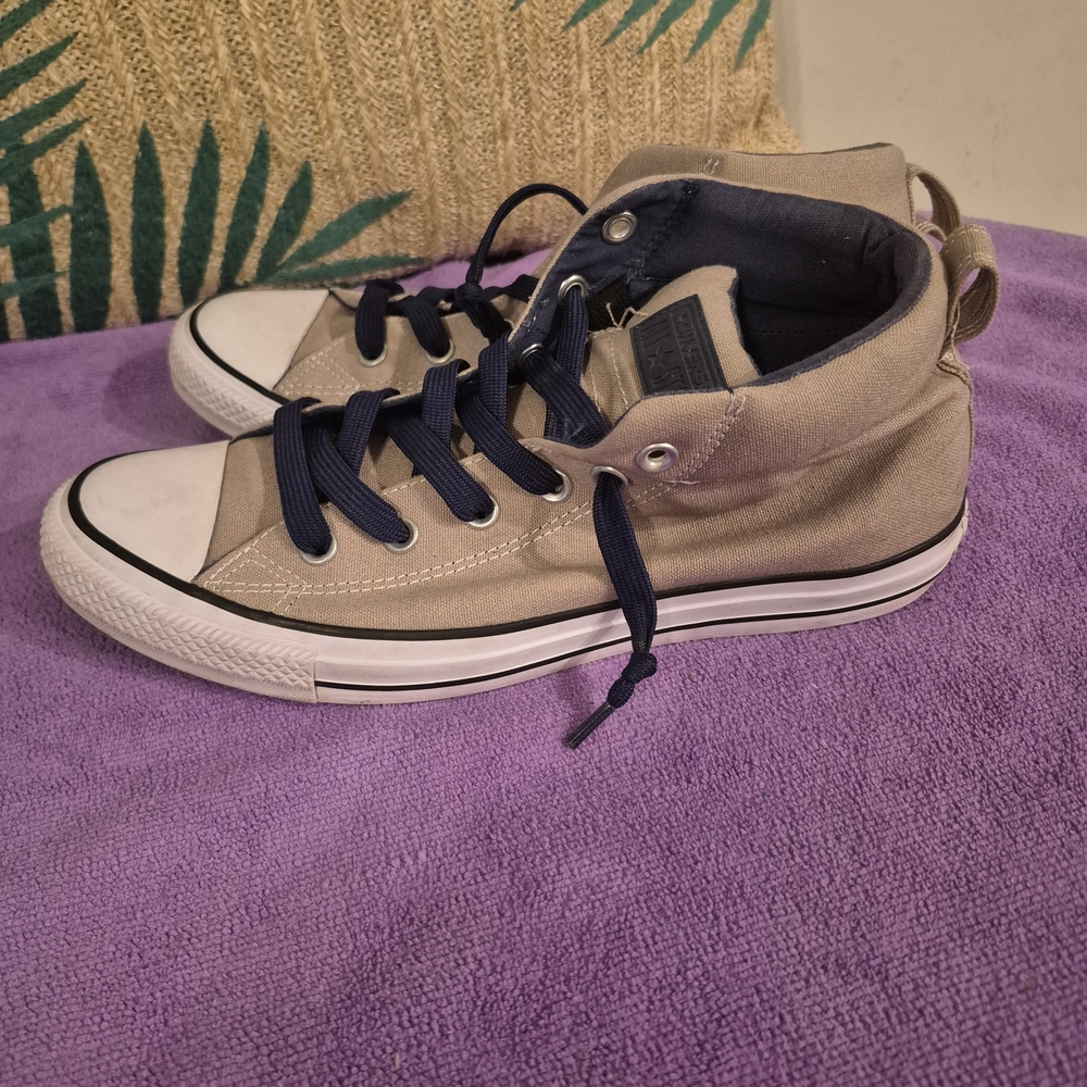 Converse Chuck Taylor All Star Mid top Tan / Navy Sneakers Men's 9 Women's 11 - Picture 4 of 7